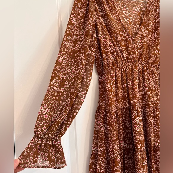 Long sleeve A-line floral dress - Picture 3 of 5